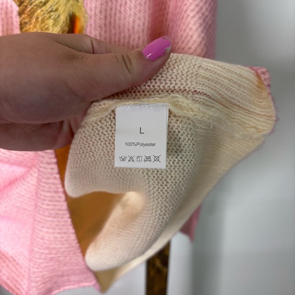 Pink Rabbit Sweater - Picture 4 of 5